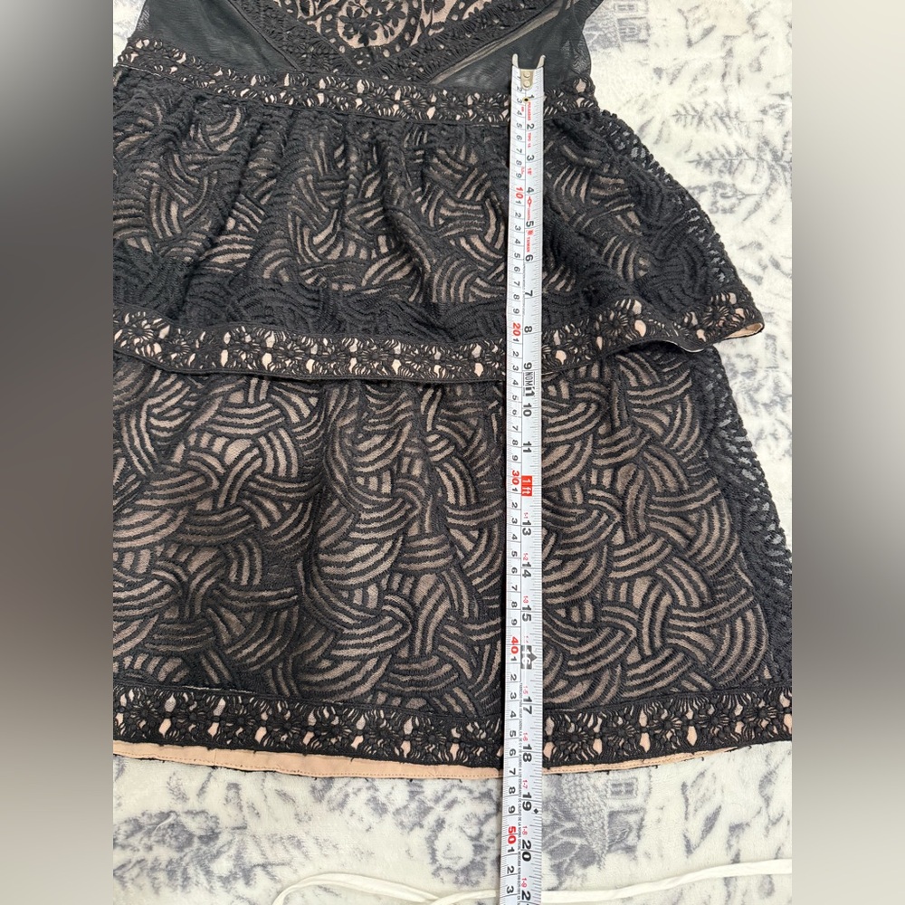BCBG MAXAZRIA “Joselyn” Black Lace Mesh Cocktail Dress Size 6 NWT $368 - Picture 15 of 15